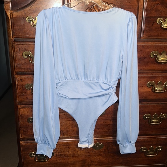 New without tags never worn XL light blue long sleeve pleated v neck bodysuit - Picture 7 of 10